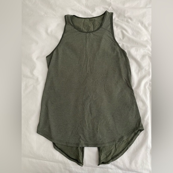SOLD Lululemon Tank Top - Picture 1 of 2